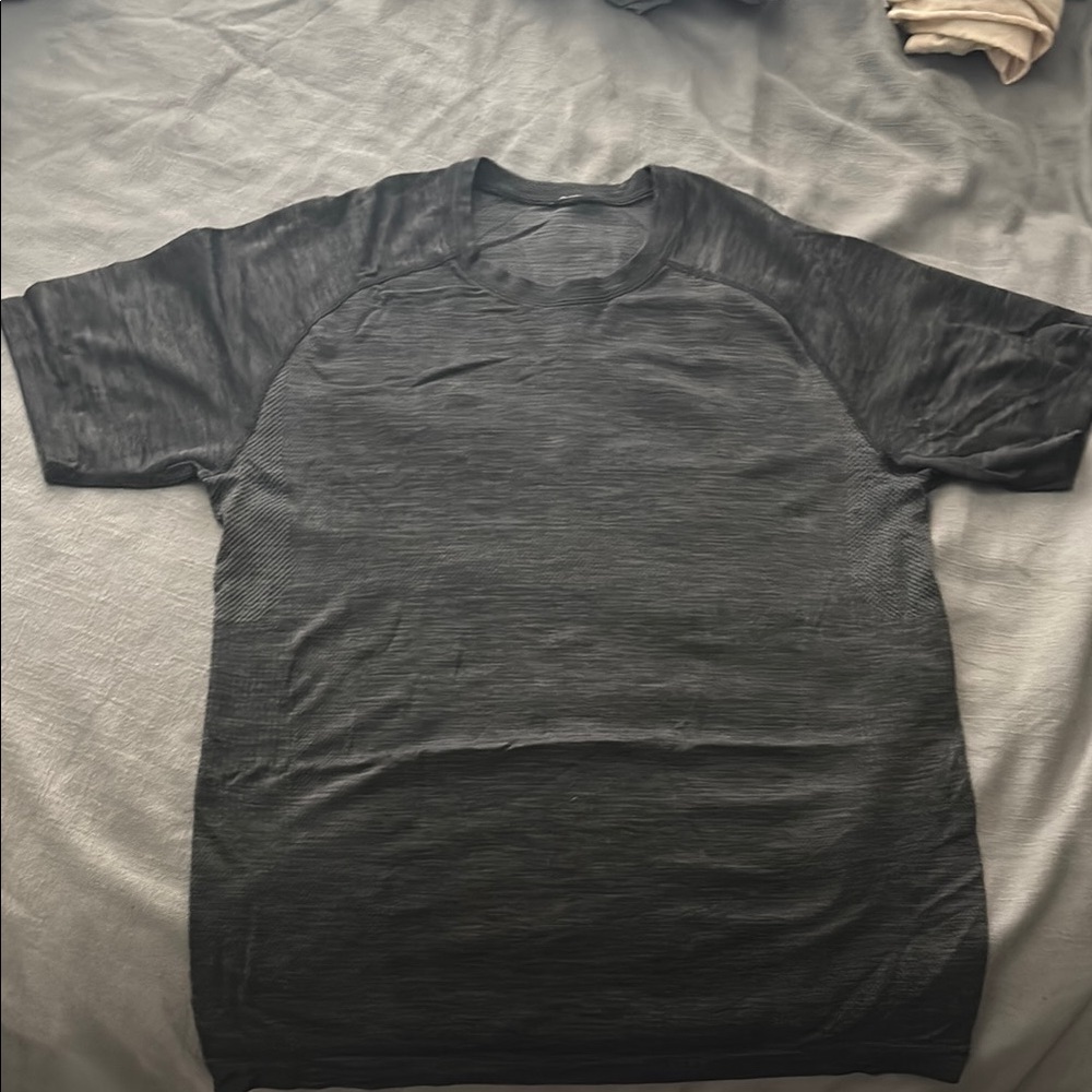 Lululemon Athletica Black Short Sleeve Tee